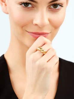 Pierścionek ze stali szlachetnej