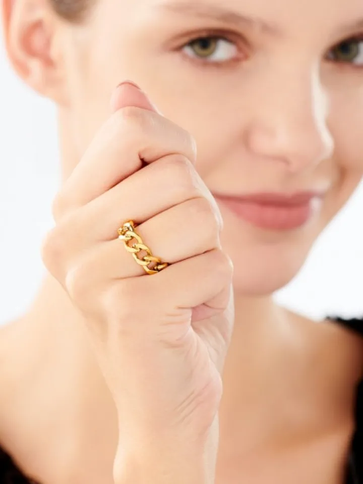 Pierścionek ze stali szlachetnej