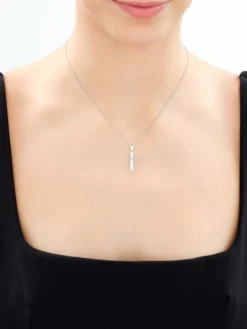 Zawieszka srebrna - krzyż