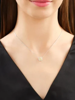 Zawieszka z białego i żółtego złota z diamentami - 0,60 ct - próba 585