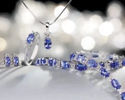 Zawieszka z białego złota z brylantami i tanzanitem - próba 585