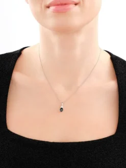 Zawieszka z białego złota z brylantami i szafirem - próba 585