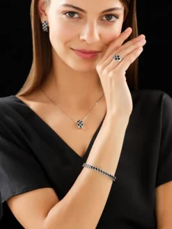 Zawieszka z białego złota z brylantami i szafirami - próba 585