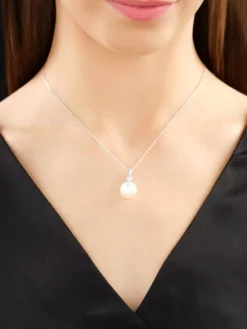 Zawieszka z białego złota z brylantami i perłą South Sea - próba 750