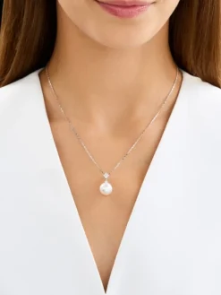 Zawieszka z białego złota z brylantami i perłą South Sea - próba 750