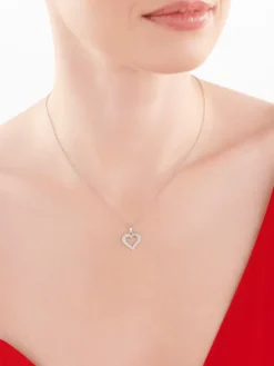 Zawieszka z białego złota z diamentami - serce - 0,02 ct - próba 375