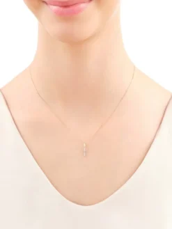 Zawieszka z różowego złota z diamentami - krzyż - 0,02 ct - próba 585