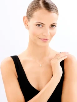 Zawieszka z różowego złota z diamentem - 0,006 ct - próba 375