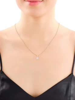 Zawieszka z żółtego i białego złota z diamentami - 0,15 ct - próba 585