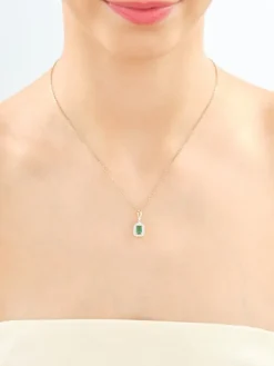 Zawieszka z żółtego złota z brylantami i szmaragdem - próba 585