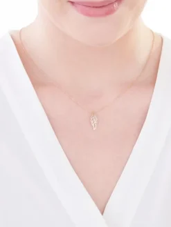 Zawieszka z żółtego złota z diamentem - piórko - 0,005 ct - próba 375