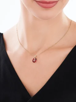 Zawieszka z żółtego złota z diamentami i emalią - róża - 0,006 ct - próba 375