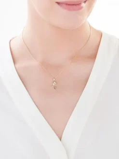 Zawieszka z żółtego złota z diamentem - róża - 0,005 ct - próba 585