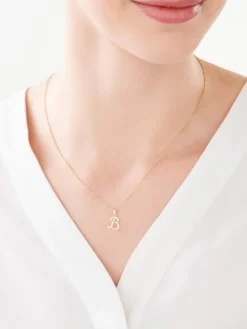 Zawieszka z żółtego złota z diamentem - litera B - 0,003 ct - próba 375