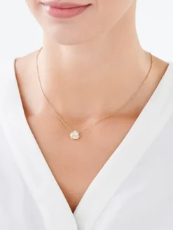 Zawieszka z żółtego złota z diamentami - 0,03 ct - próba 375