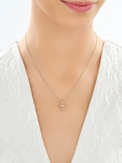 Zawieszka z żółtego złota z diamentem - aniołek, serce - 0,004 ct - próba 375