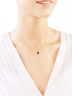 Zawieszka z żółtego złota z diamentami i szafirem - próba 585