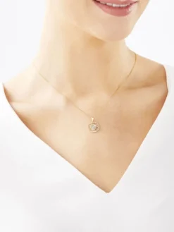 Zawieszka z żółtego złota z diamentami - medalik Matka Boska - 0,006 ct - próba 375