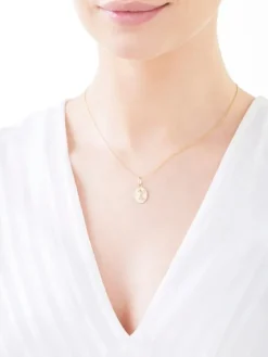 Złota zawieszka - aniołek