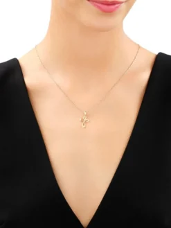 Złota zawieszka - krzyż