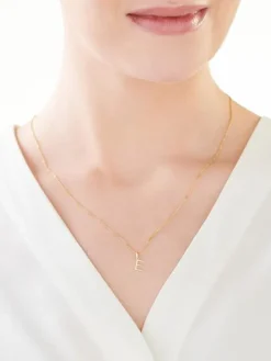 Złota zawieszka - litera E