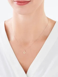 Złota zawieszka - litera M