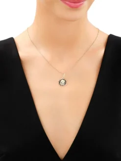 Złota zawieszka - medalik Matka Boska