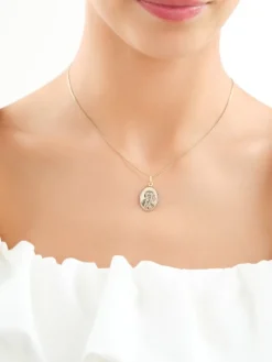 Złota zawieszka - medalik Matka Boska Częstochowska