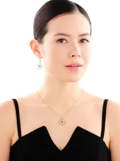 Złota zawieszka z cyrkoniami - rozeta