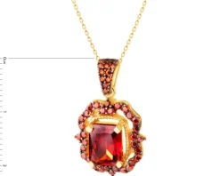 Złota zawieszka z cyrkoniami