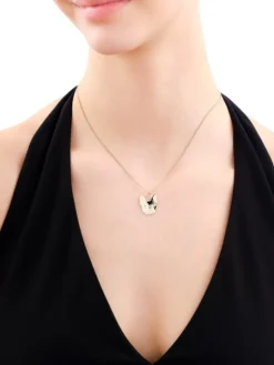 Złota zawieszka z emalią - piesek