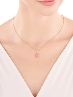 Złota zawieszka z kryształem syntetycznym