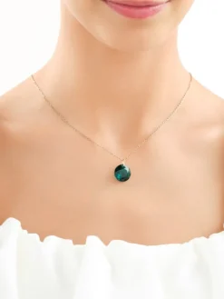 Złota zawieszka z kryształem syntetycznym