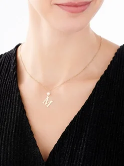 Złota zawieszka z perłą - litera M