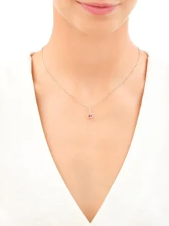 Złota zawieszka z rubinem syntetycznym - kwiat