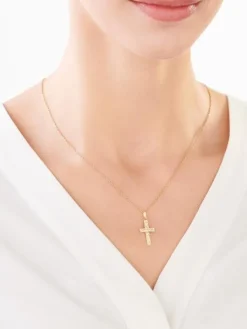 Złota zawieszka z wizerunkiem Chrystusa - krzyż