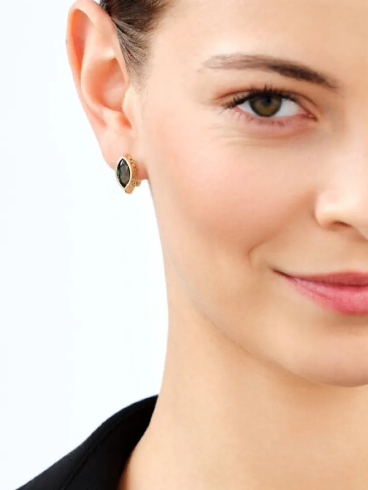 Złote kolczyki z korundami syntetycznymi