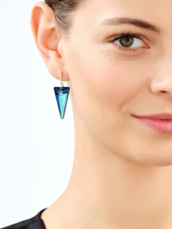 Złote kolczyki z kryształami syntetycznymi