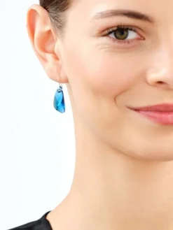 Złote kolczyki z kryształami syntetycznymi