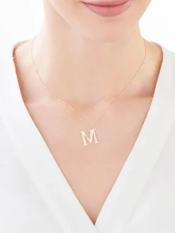 Złoty naszyjnik, ankier - litera M