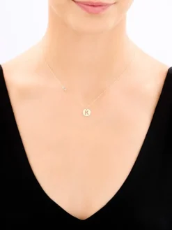 Złoty naszyjnik, kamień nano - litera K