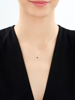 Złoty naszyjnik z masą perłową, onyksem syntetycznym i cyrkoniami