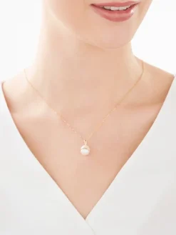 Złoty naszyjnik z perłą