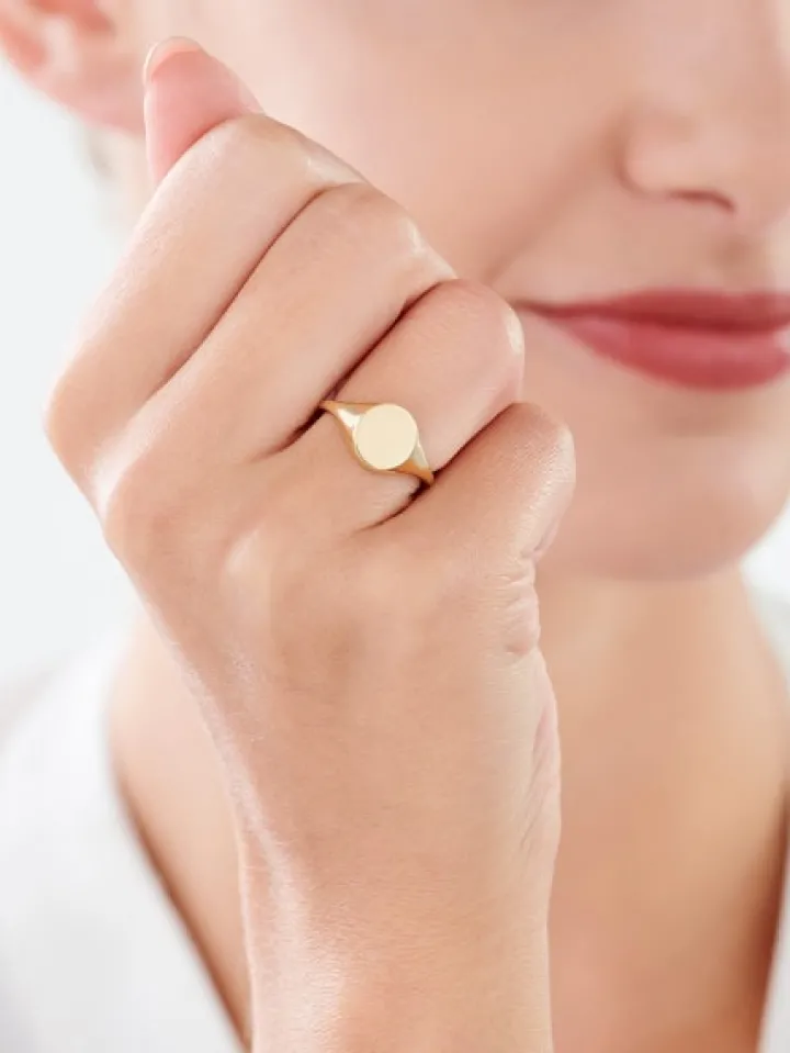 Złoty pierścionek - sygnet