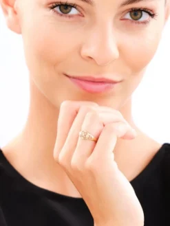 Złoty pierścionek - sygnet