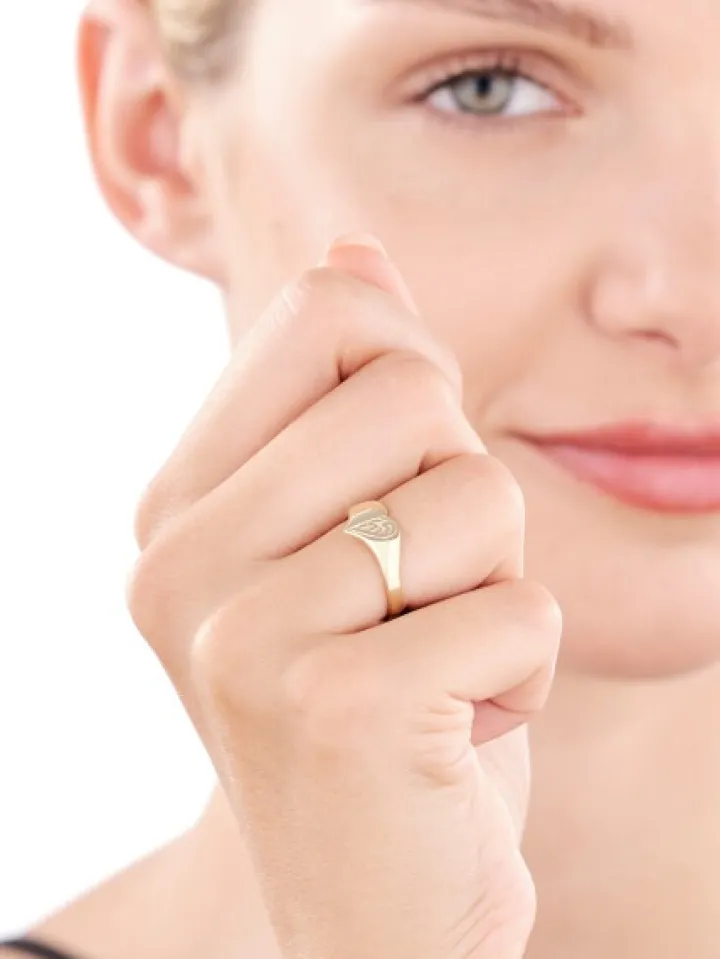 Złoty pierścionek - sygnet - serce