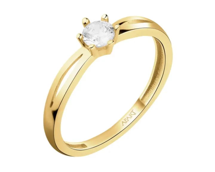 Złoty pierścionek z cyrkonią