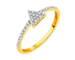 Złoty pierścionek z cyrkoniami