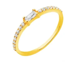 Złoty pierścionek z cyrkoniami