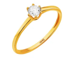 Złoty pierścionek z cyrkonią